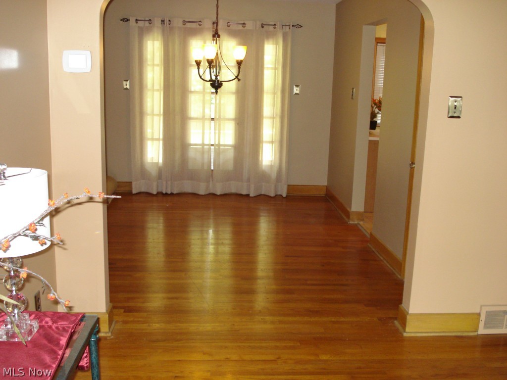 Simon & Minnie Troyers - Residential