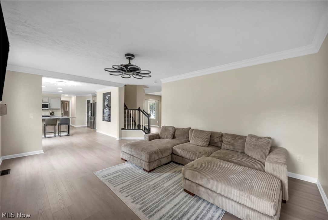 1194 Dover Drive