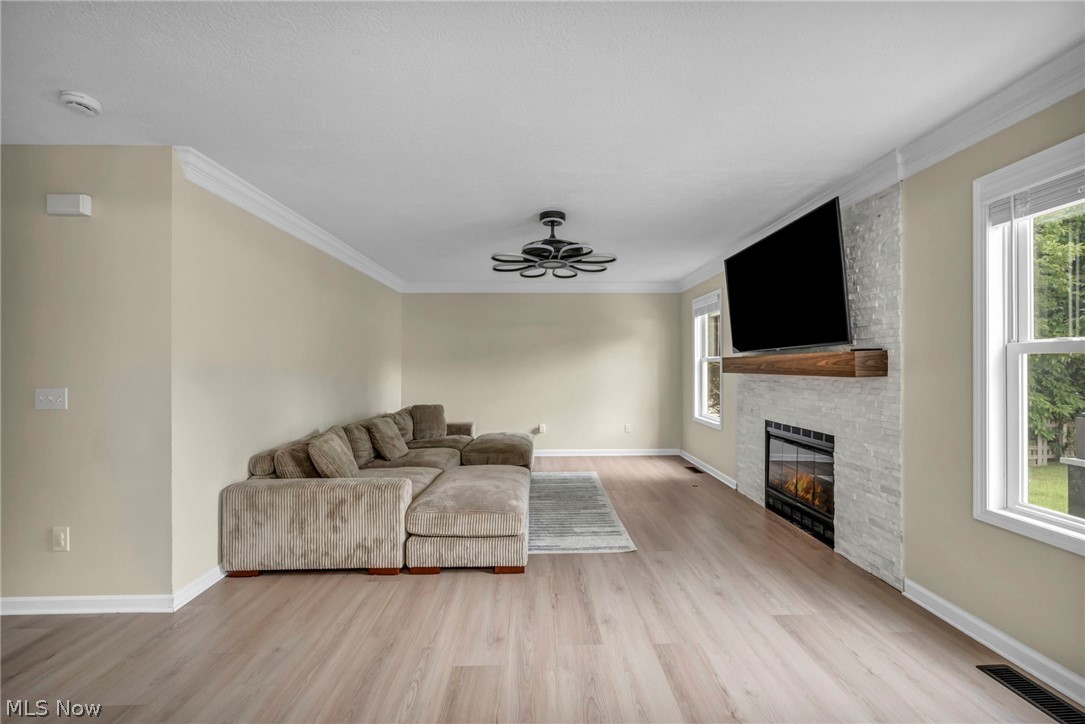 1194 Dover Drive