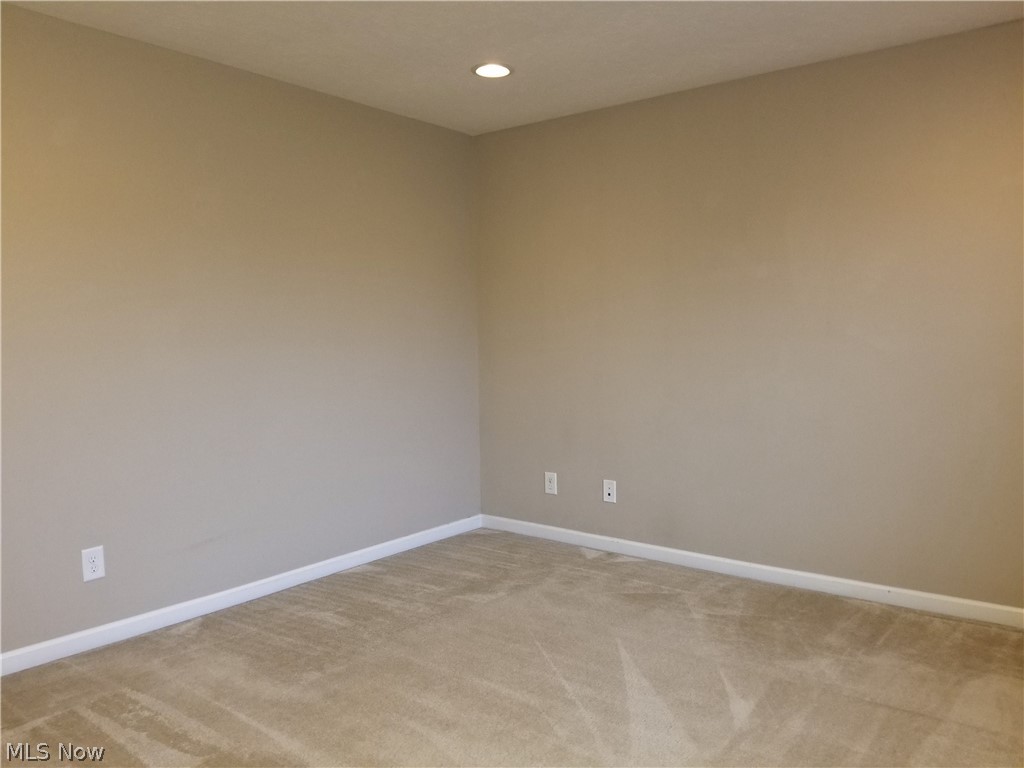 Hidden Lakes - Residential Lease