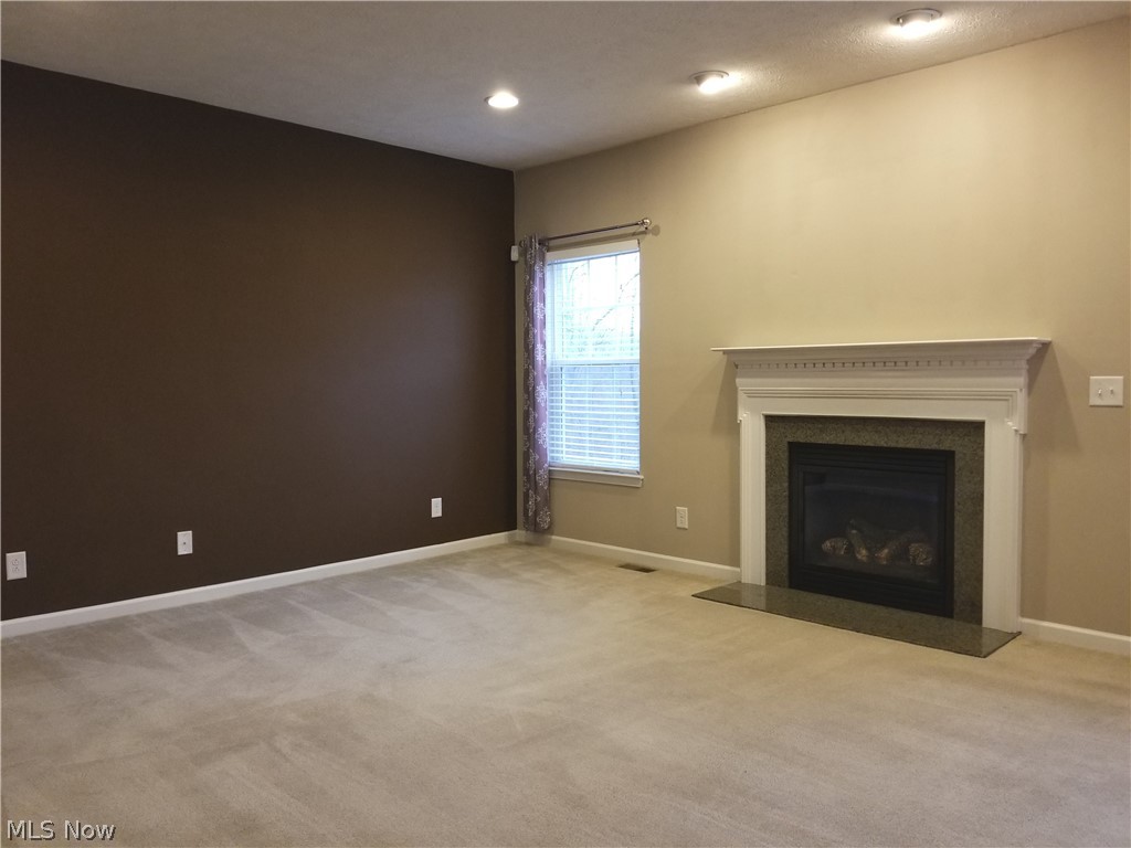 Hidden Lakes - Residential Lease