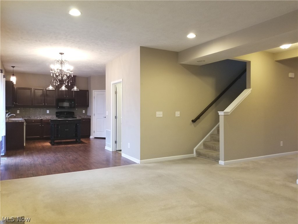Hidden Lakes - Residential Lease