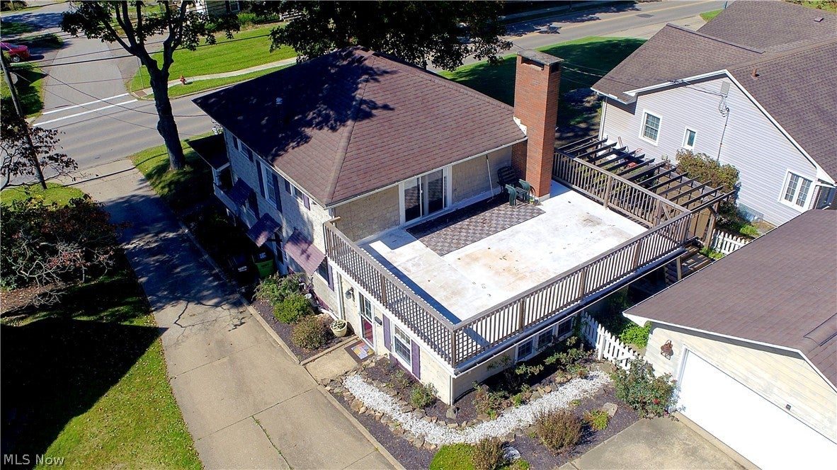 1107 Wooster Road
