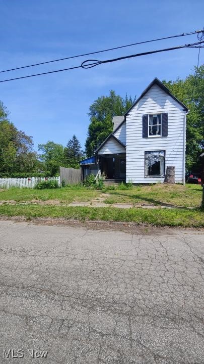 146 Nickle Plate Avenue, Conneaut, Ohio image 1
