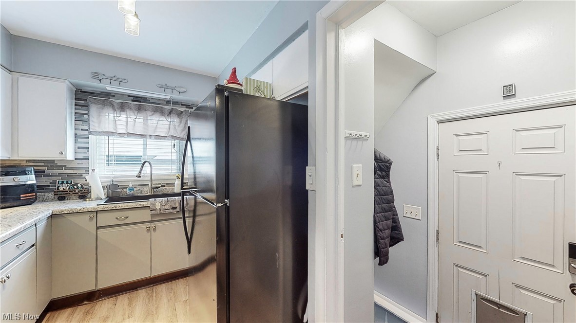 Springfield 04 TR 4 LOT 1 S of St .250A - Residential