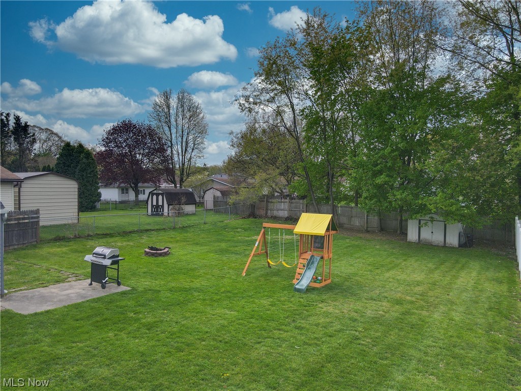 Springfield 04 TR 4 LOT 1 S of St .250A - Residential