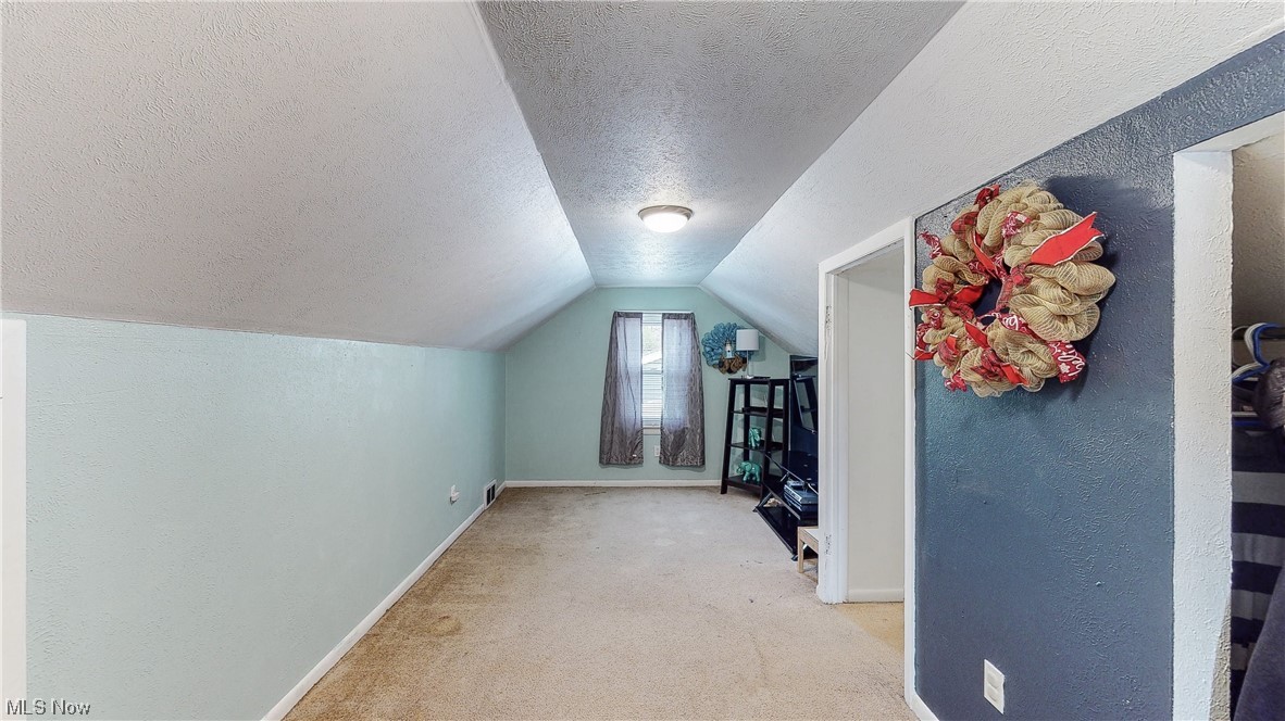 Springfield 04 TR 4 LOT 1 S of St .250A - Residential