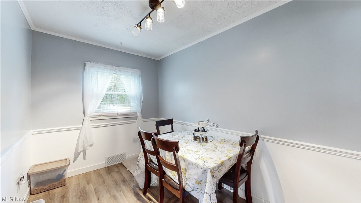 Springfield 04 TR 4 LOT 1 S of St .250A - Residential