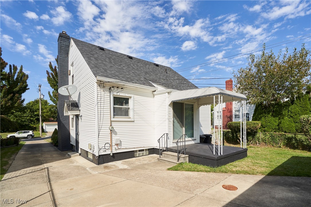 Shaker Heights, Ohio 44022, United States, 3 Bedrooms Bedrooms, ,2 BathroomsBathrooms,Residential,Active,208927