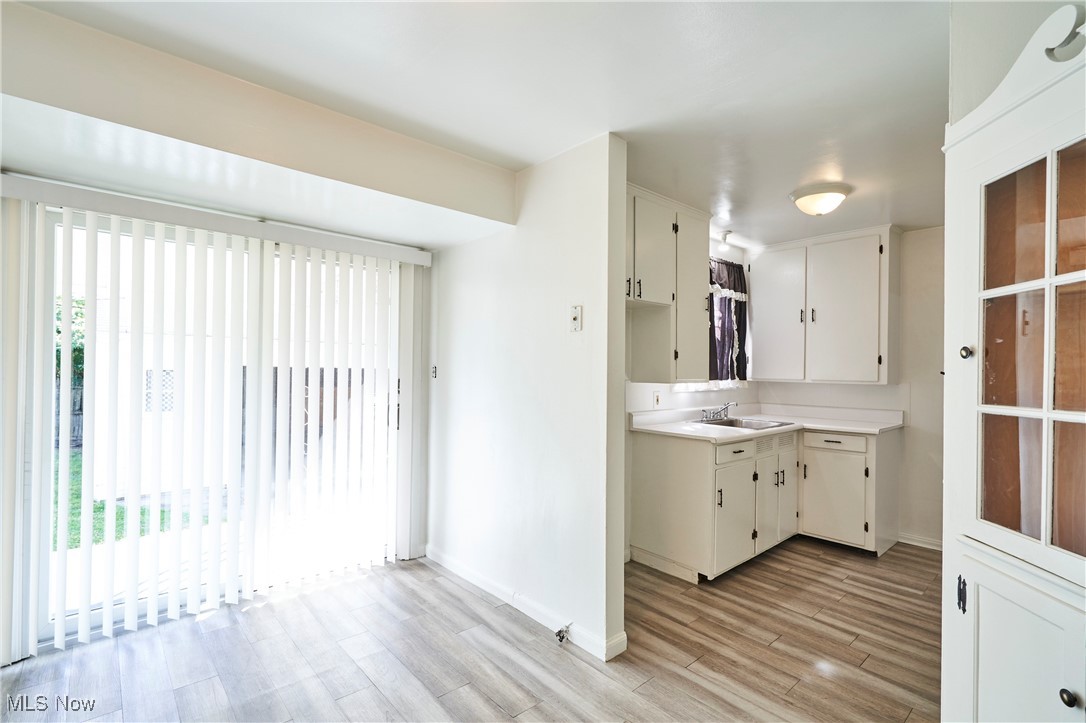 Shaker Heights, Ohio 44022, United States, 3 Bedrooms Bedrooms, ,2 BathroomsBathrooms,Residential,Active,208927