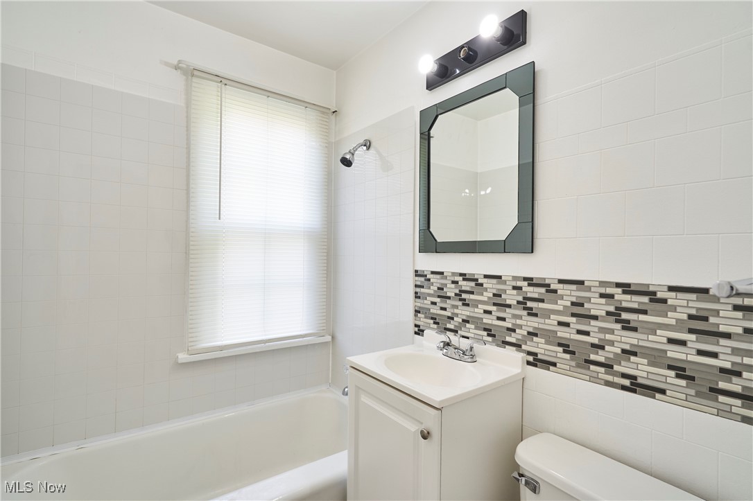 Shaker Heights, Ohio 44022, United States, 3 Bedrooms Bedrooms, ,2 BathroomsBathrooms,Residential,Active,208927