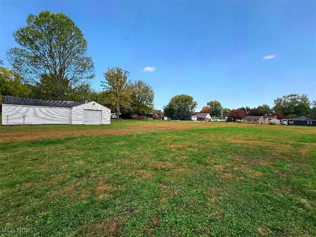 Suffield Village 86 - Residential