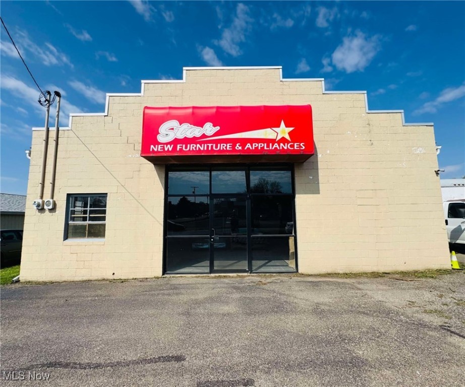 New Commercial Opportunity in the Heart of Zanesville! If you’ve been looking for the perfect spot to start or grow your business, this is it! Located in a high-traffic area with excellent visibility, this commercial building offers just under 1,300 square feet of usable space—ideal for retail, office, or service-based businesses. What makes this property even more appealing? It comes with an extra city lot, giving you room for additional parking or future expansion—a rare find in town! Whether you’re an entrepreneur launching your next venture or a business owner looking for a fresh, central location, this property delivers on location, flexibility, and potential. New roof in 2023. Reach out today for more details or to set up a private tour. Opportunities like this don’t last long!