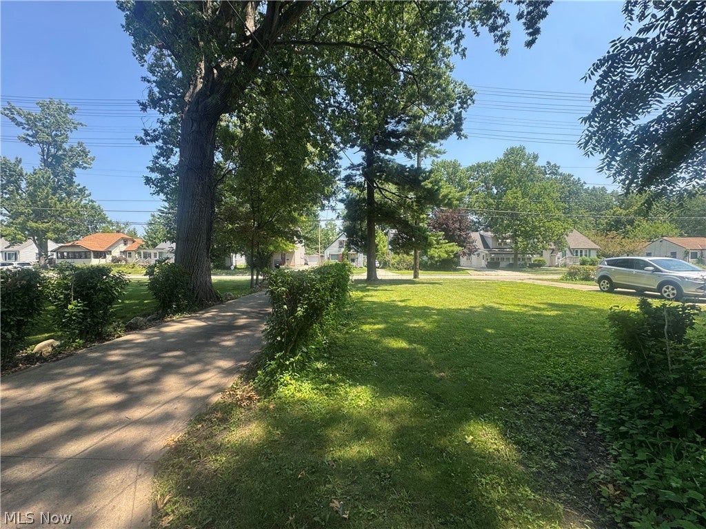 Photo of 1578 E 337th Street, Eastlake, OH 44095 (MLS # 5221547)