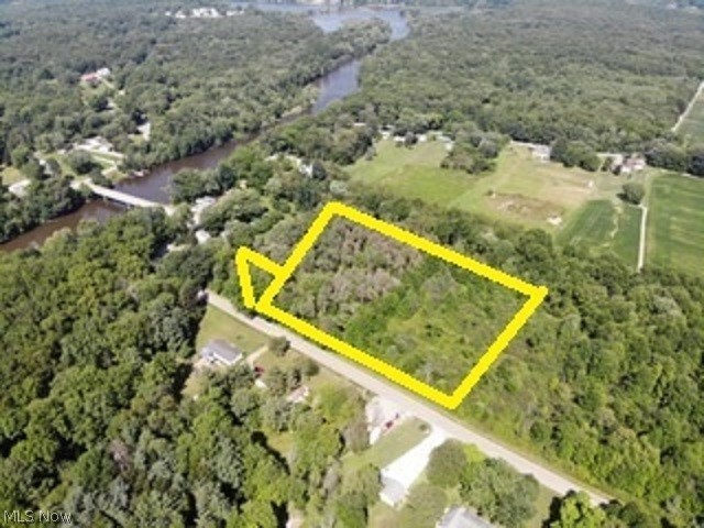 Wilsons Milton Lake - Land