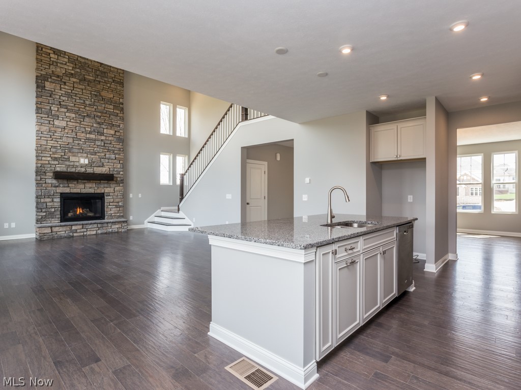 Pinestream - Residential