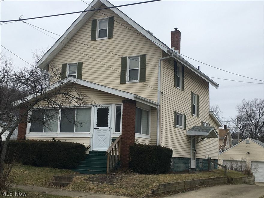 Large home, currently an investment property with long term resident. Three bed ,  1 bath, eat in kitchen, and two car garage. Seller would like to sell as part of a package. Contact listing agent for more details. (Package includes six houses and two lots on same street, one house on Manchester, and duplex on Harrison, all in Kenmore). The package includes 6 SFR on Thelma Ave, SFR on Manchester Rd, an a duplex on Harrison. MLS numbers are 4165457, 416557, 4165570, 4165565, 4165420, 4166154, 4166147, 4166562, 4166165. Contact listing agent for more details.