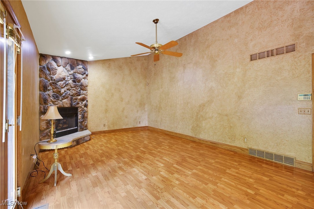 Mayfair Lakes - Residential
