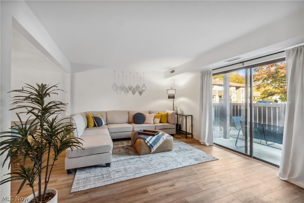 Photo of 11045 Lake Avenue #18, Cleveland, OH 44102 (MLS # 5191439)