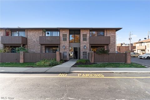 11045 Lake Avenue 18 Cleveland OH 44102