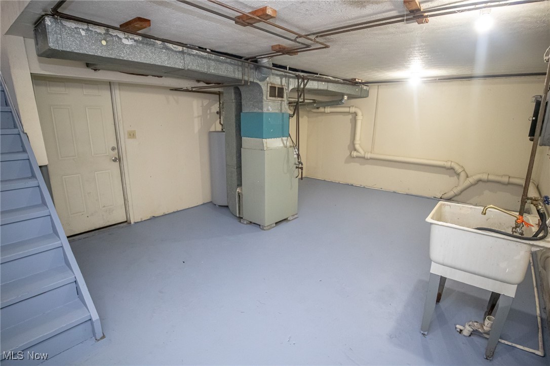 Park Heights Estate #9 - Commercial Sale