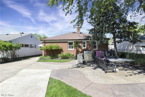 Tiny photo for 6483 Fernhurst Avenue, Parma Heights, OH 44130 (MLS # 5210434)