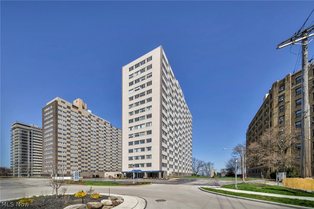 Marine Towers East Condo - Residential