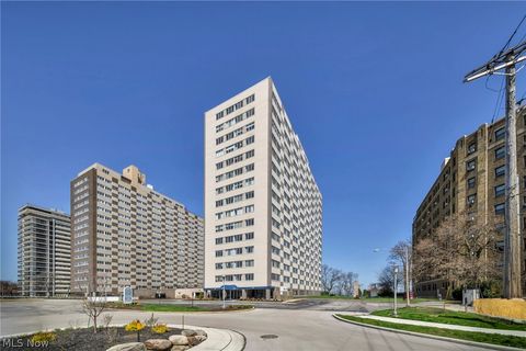 12520 Edgewater Drive Unit 806, Lakewood, OH 44107 - #: 5200562