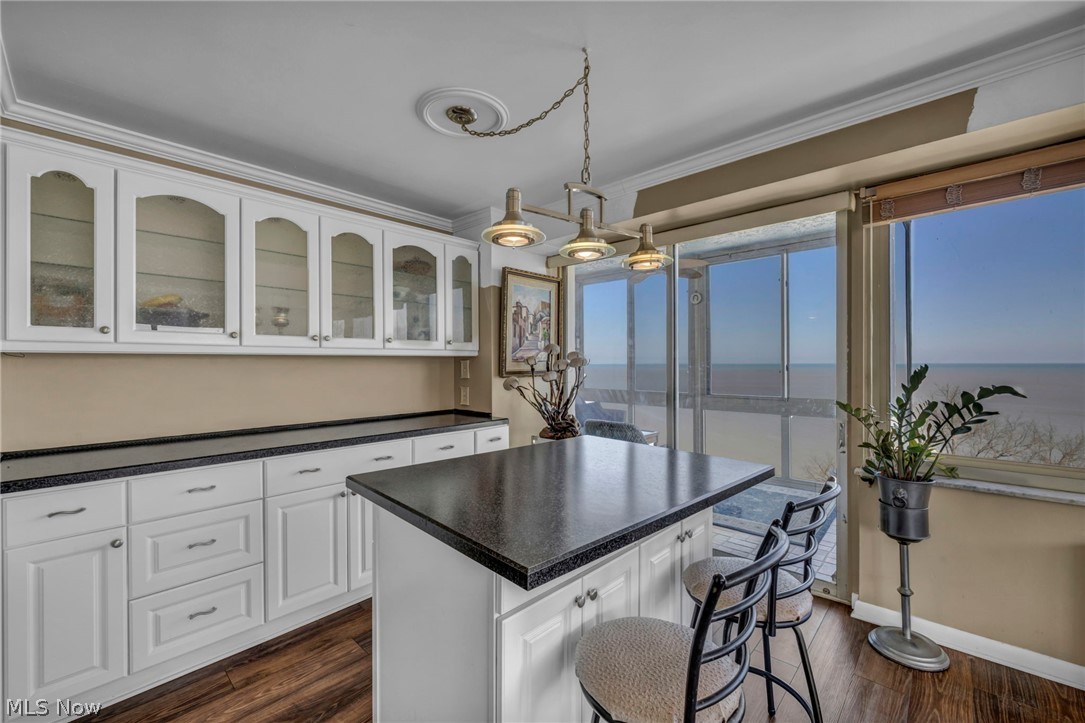 Marine Towers East Condo - Residential