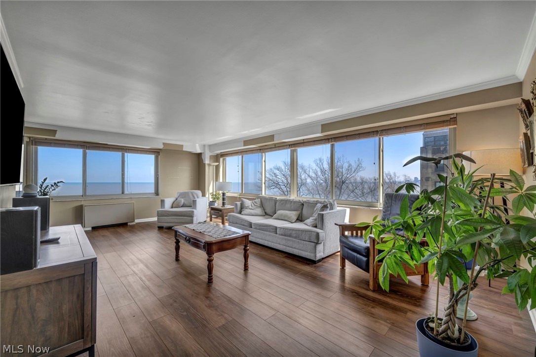 Marine Towers East Condo - Residential