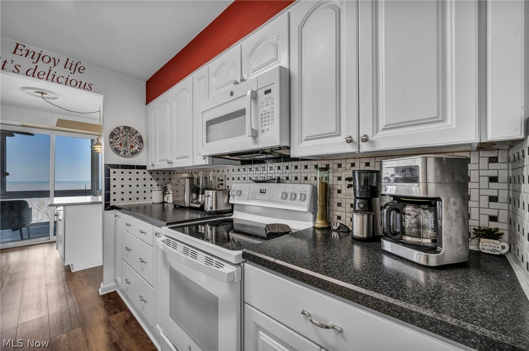 Marine Towers East Condo - Residential