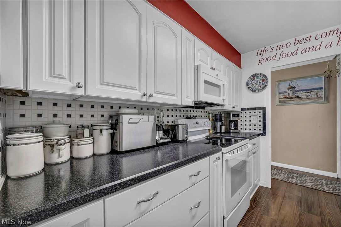 Marine Towers East Condo - Residential