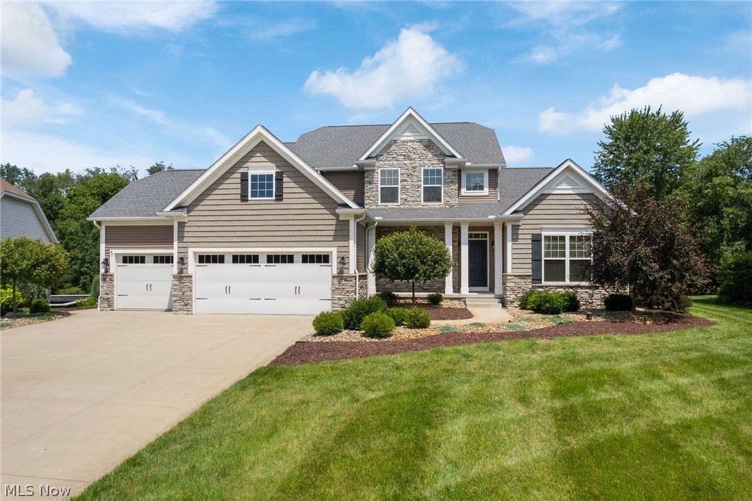 3901 Creekside Drive