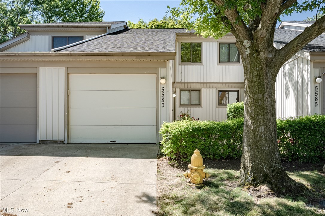 Welcome to 5583 Storrington Oval – A Charming Townhome in a Highly Sought-After Parma Community!
This beautifully maintained and move-in ready townhouse offers the perfect blend of comfort, style, and convenience, located in one of Parma’s most desirable developments with access to top-tier community amenities including tennis courts and a pool. Step inside and be greeted by updated luxury vinyl plank flooring that flows seamlessly throughout the home. The welcoming foyer leads you into a well-appointed kitchen featuring high-quality cabinetry and a full suite of stainless steel appliances, ideal for both everyday living and entertaining. Adjacent to the kitchen is a spacious formal dining room, perfect for hosting family and friends. The expansive living room offers an inviting space to relax, complete with sliding glass doors that open to a private back patio—great for morning coffee or evening unwinding. A convenient half bath completes the main level. Upstairs, you'll find two generously sized bedrooms, each with ample closet space. The primary bedroom is a true retreat with its own private balcony and dual closets. The updated full bath features a double vanity and modern finishes, providing both function and style. The finished lower level adds valuable additional living space with a versatile rec room—ideal for a home office, media room, or workout area—plus a separate laundry and utility room for added convenience. Whether you're a first-time buyer, downsizing, or looking for a low-maintenance lifestyle, this townhome delivers it all—space, updates, and access to a vibrant community. Don’t miss your opportunity to make this your new home!