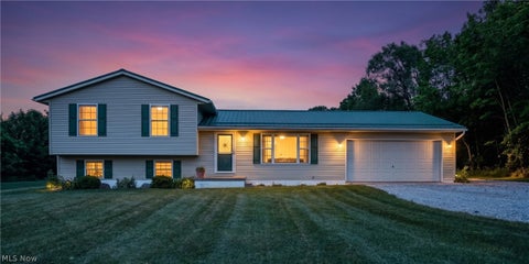 Homes For Sale - 2609 Erhart Road<br/> Medina, OH 44280