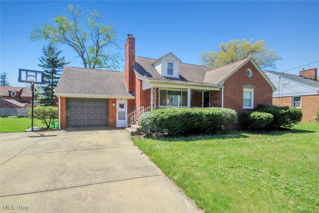 487 Carlotta Drive, Youngstown, Ohio image 2