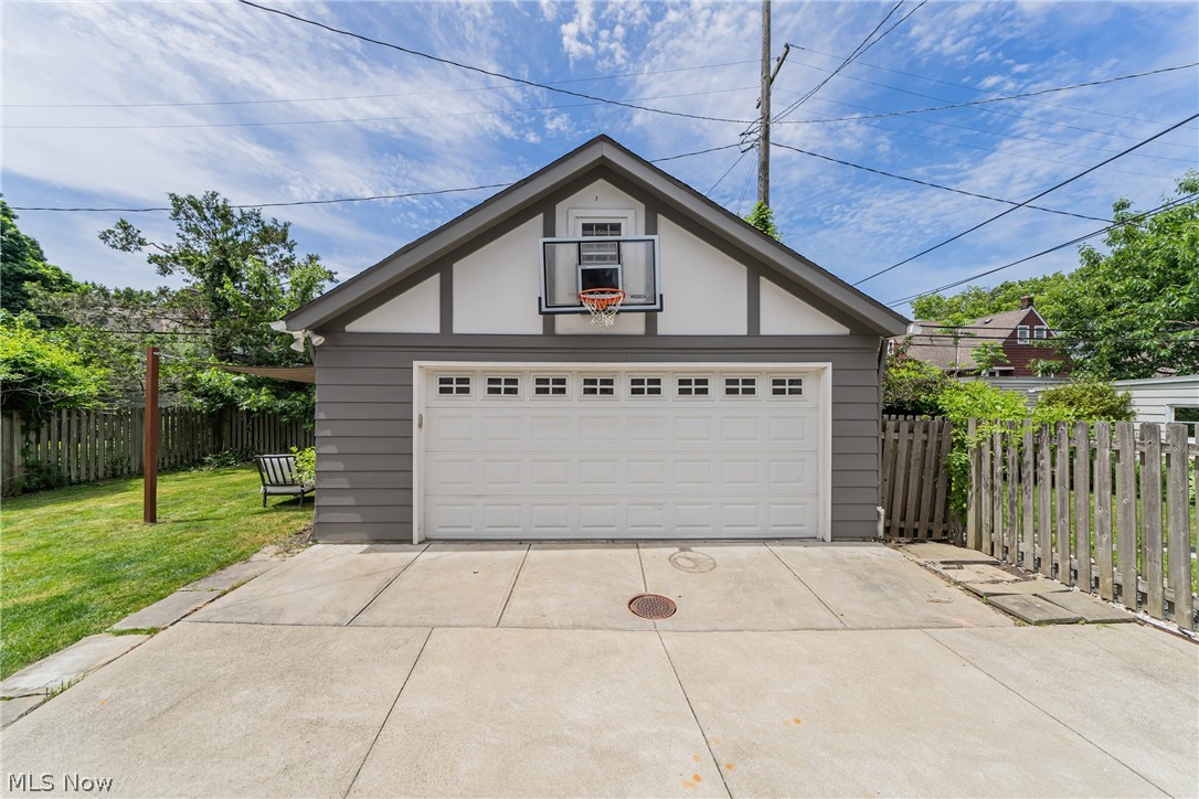 Van Sweringen Cos 17 - Residential