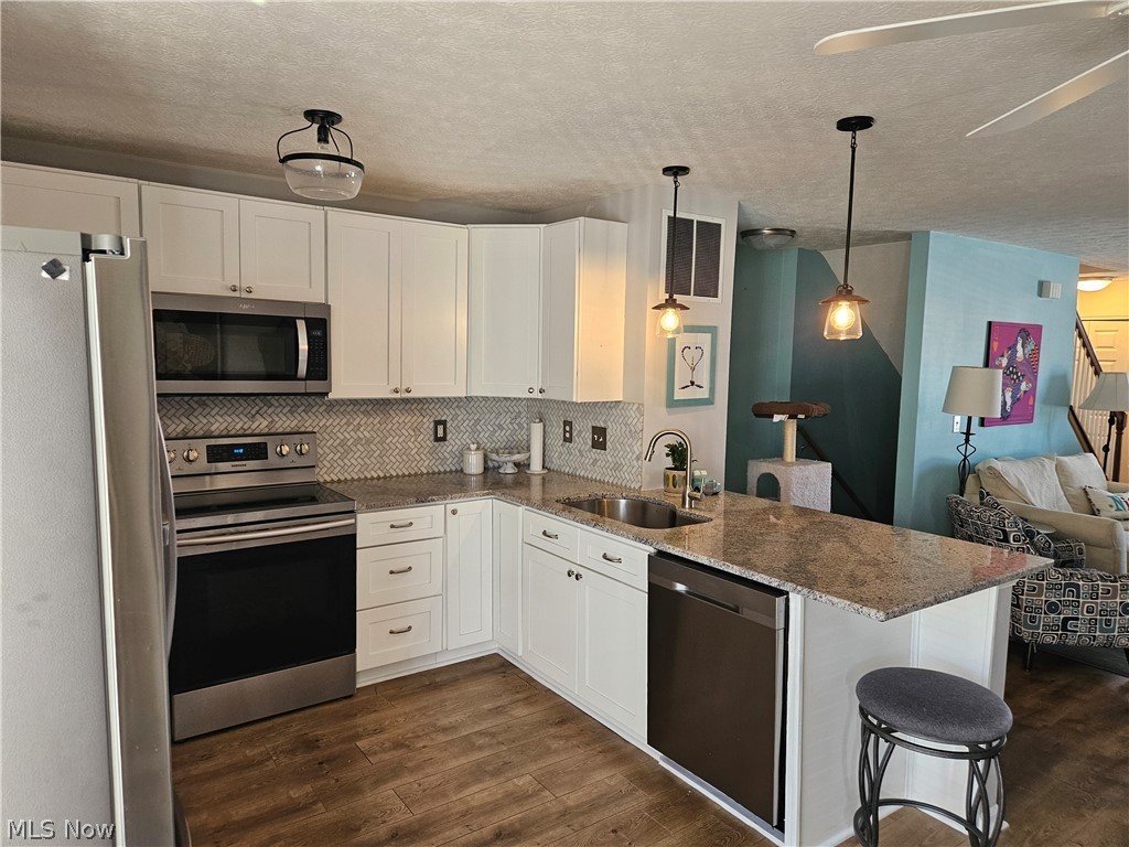 Hartford Village Commons Condos - Residential