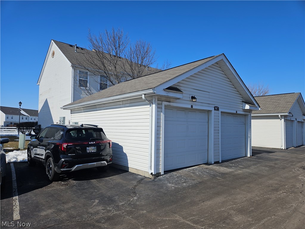 Hartford Village Commons Condos - Residential