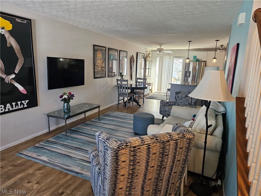 Photo of 988 Hartford Village Boulevard, Columbus, OH 43228 (MLS # 5187479)