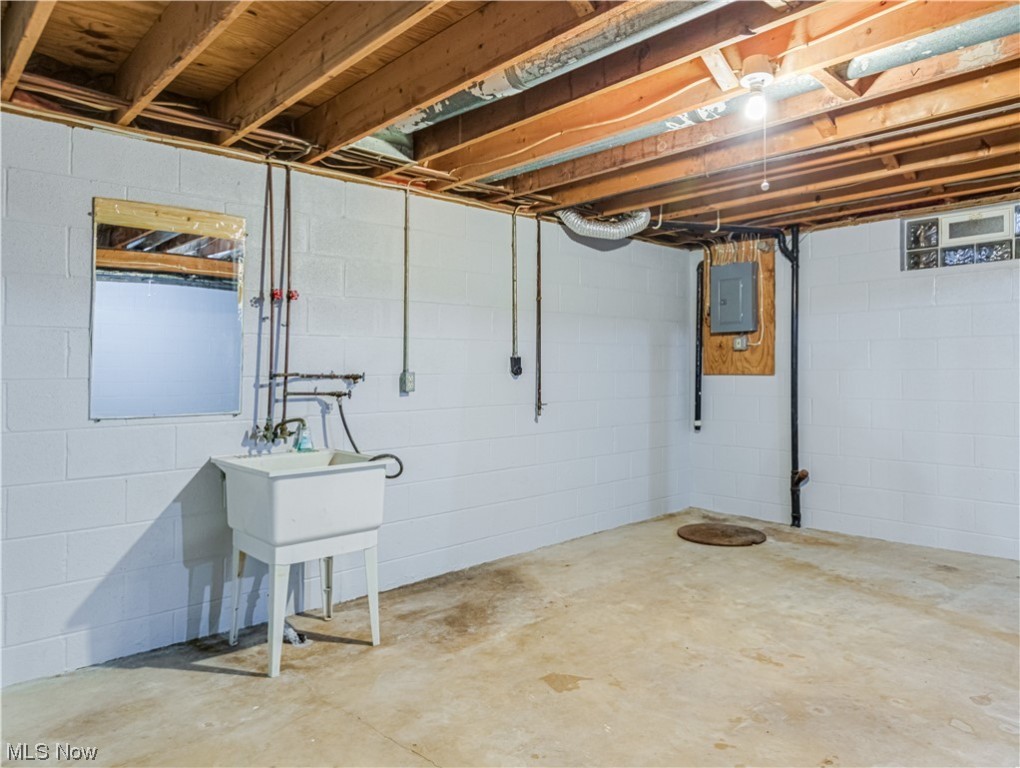 Barberton Realty Cos West Side - Residential