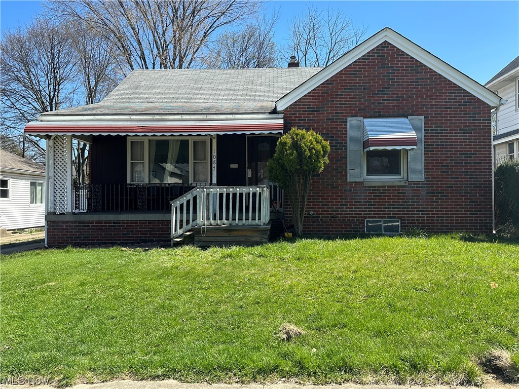 Bricks ranch with finished recreation room in basement!Appliances to stay in kitchen. Newer Central A/C unit (2022). Large front porch.Washer and dryer included. One year Home warranty will be provided to buyer for peace of mind.