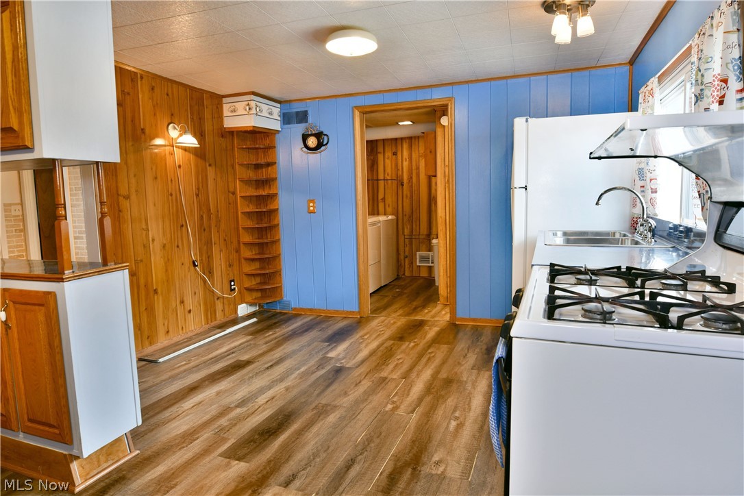 Coral Rdg Homes - Residential