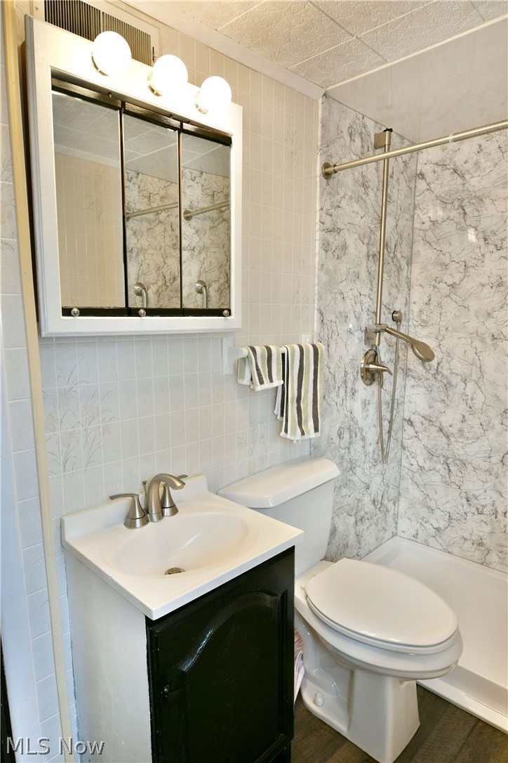 Coral Rdg Homes - Residential