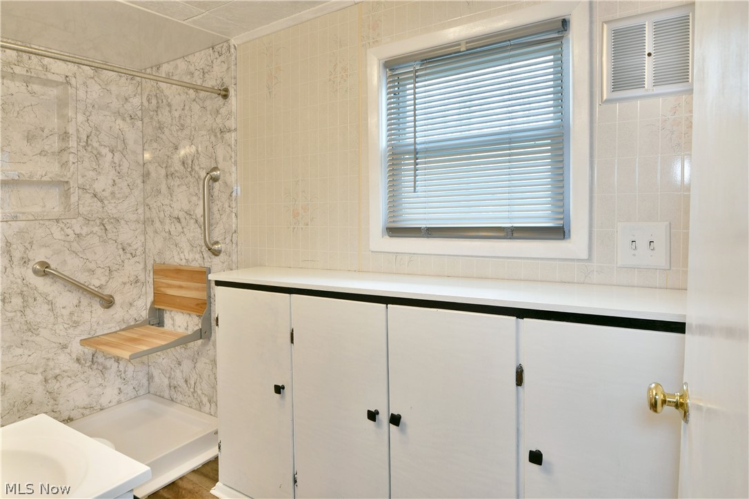 Coral Rdg Homes - Residential