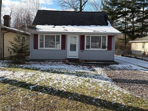 Homes For Sale - 656 Hazelwood Drive<br/> Vermilion, OH 44089
