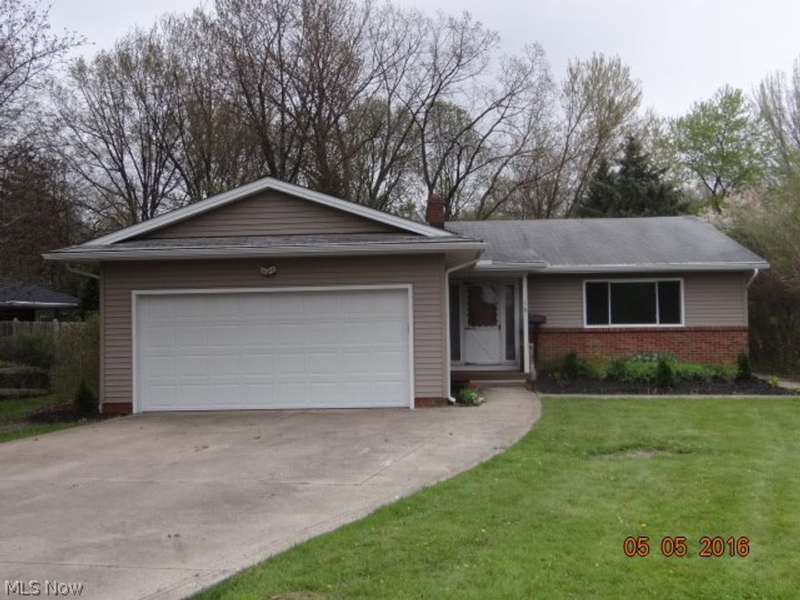 Newly renovated home. Updated kitchen, baths, interior doors, floor coverings and electrical. New stainless appliances. deep yard. this is a must see.