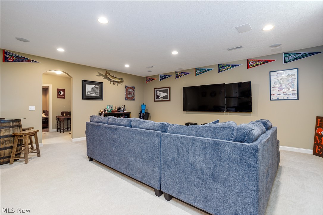 Arbor Lakes - Residential