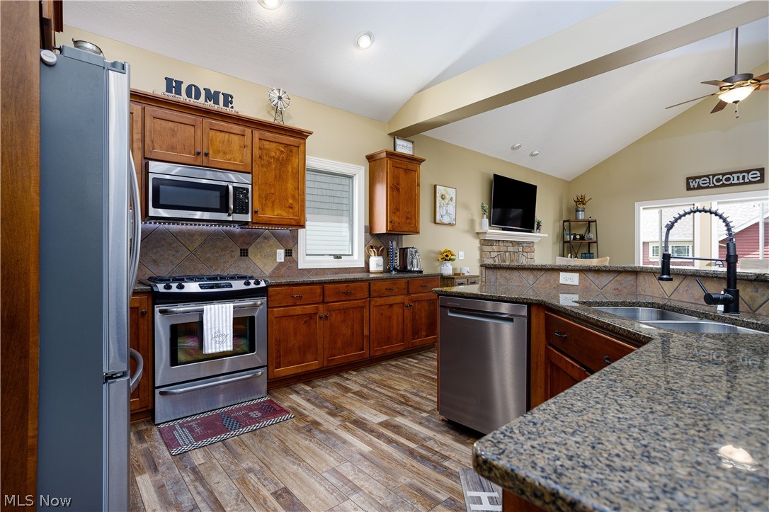 Arbor Lakes - Residential