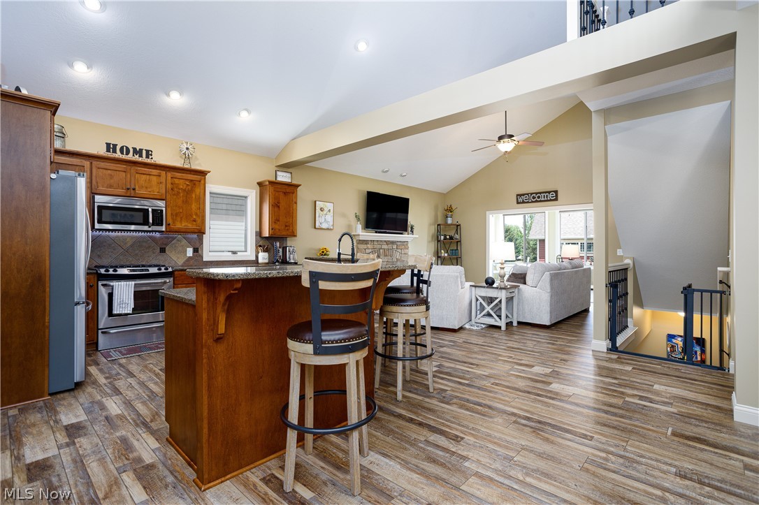 Arbor Lakes - Residential